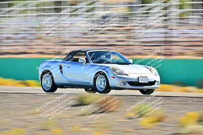 media/Oct-18-2025-Extreme Speed (Sat) [[d6d7e1fef1]]/Group 5/Session 3 (Turn 1)/